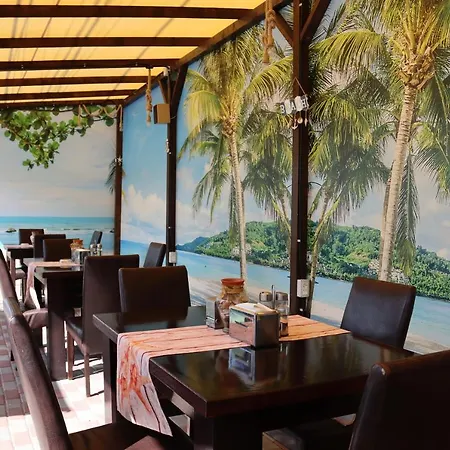 H Infinity Mamaia Nord 3*