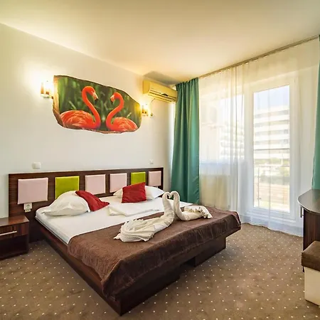 H Infinity Mamaia Nord 3* Navodari