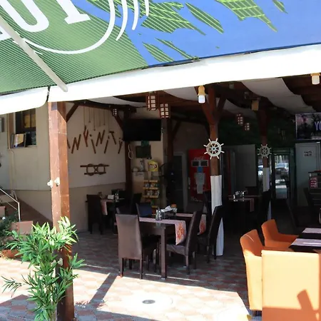 H Infinity Mamaia Nord 3* Navodari