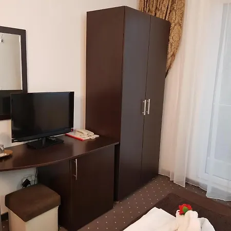 H Infinity Mamaia Nord 3* Navodari